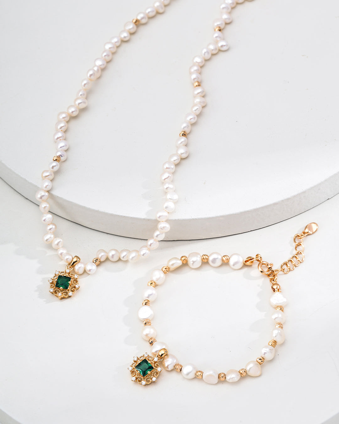 Regal Green Energy Pearl Armbånd